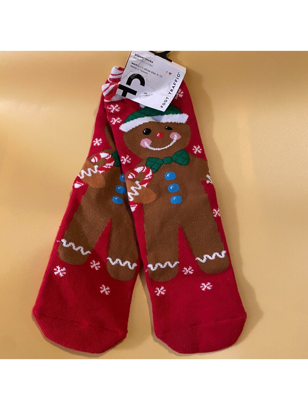 Foot Traffic Women Slipper Socks Gingerbread Man Christmas Holiday Non Skid 4-10